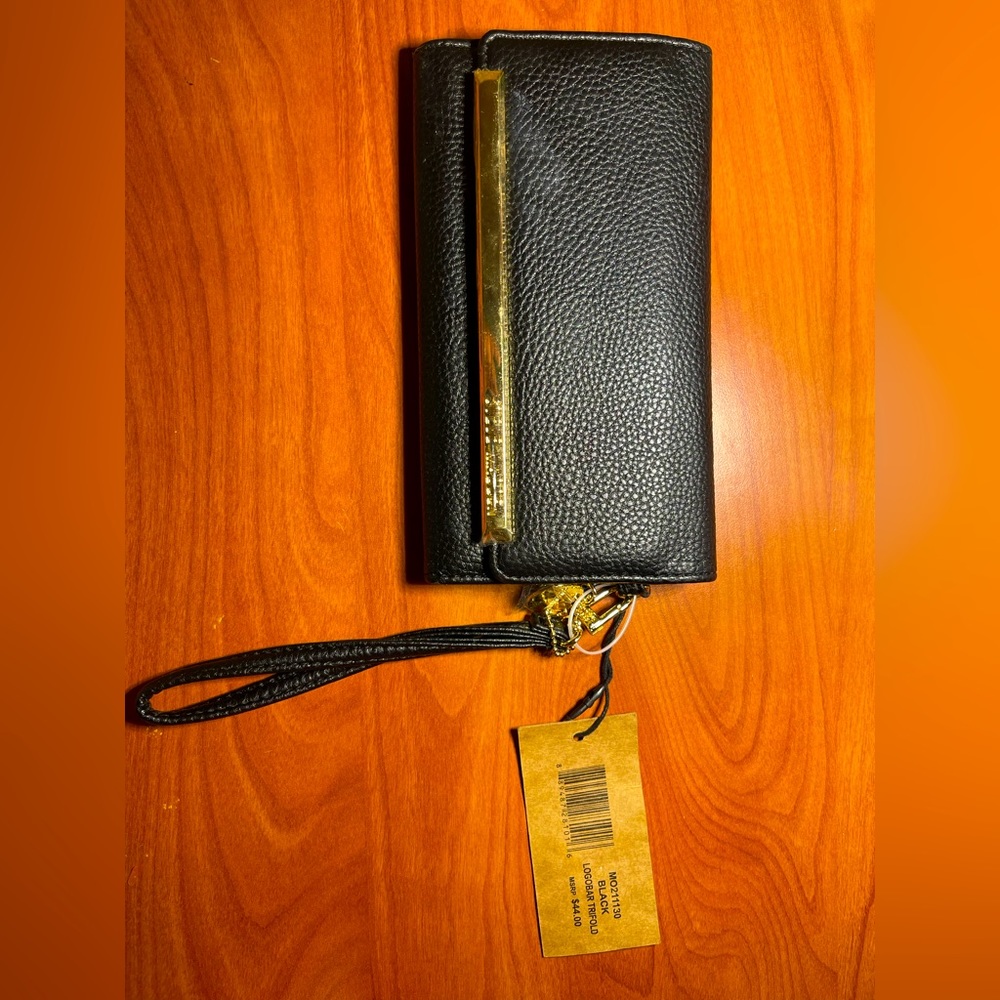 Steve Madden Black Logobar Trifold